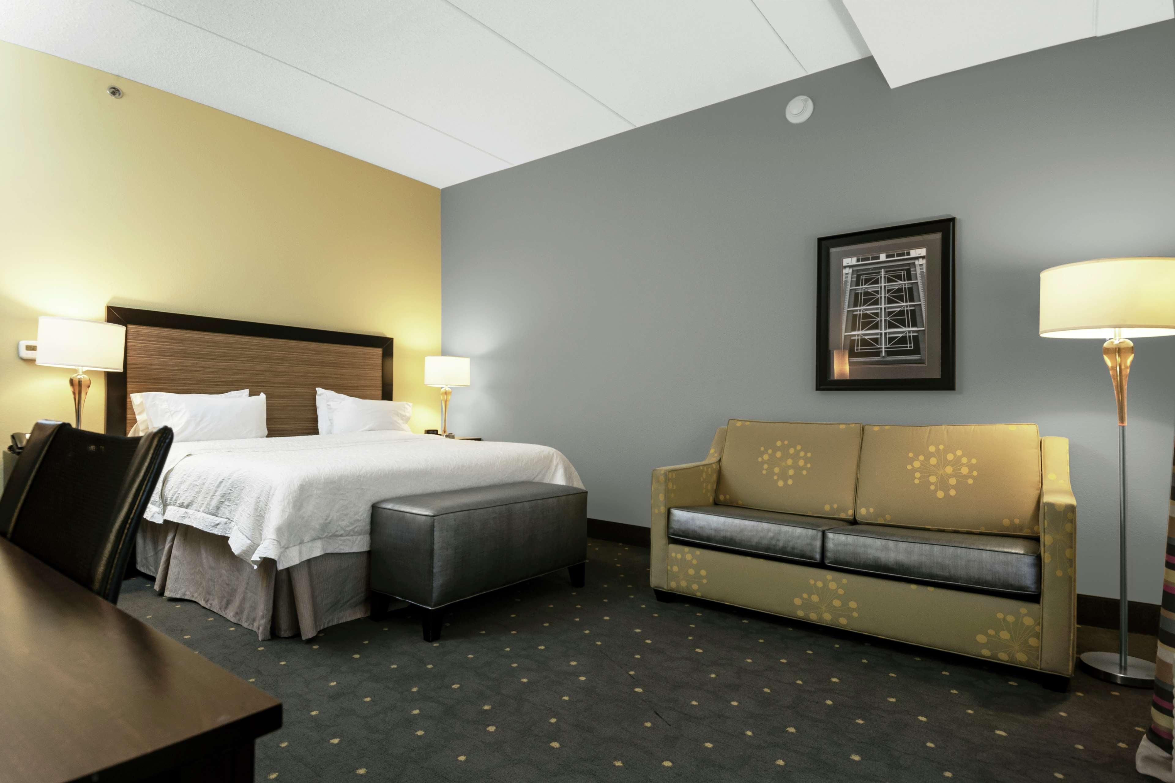 Hampton Inn & Suites - Raleigh Downtown Buitenkant foto