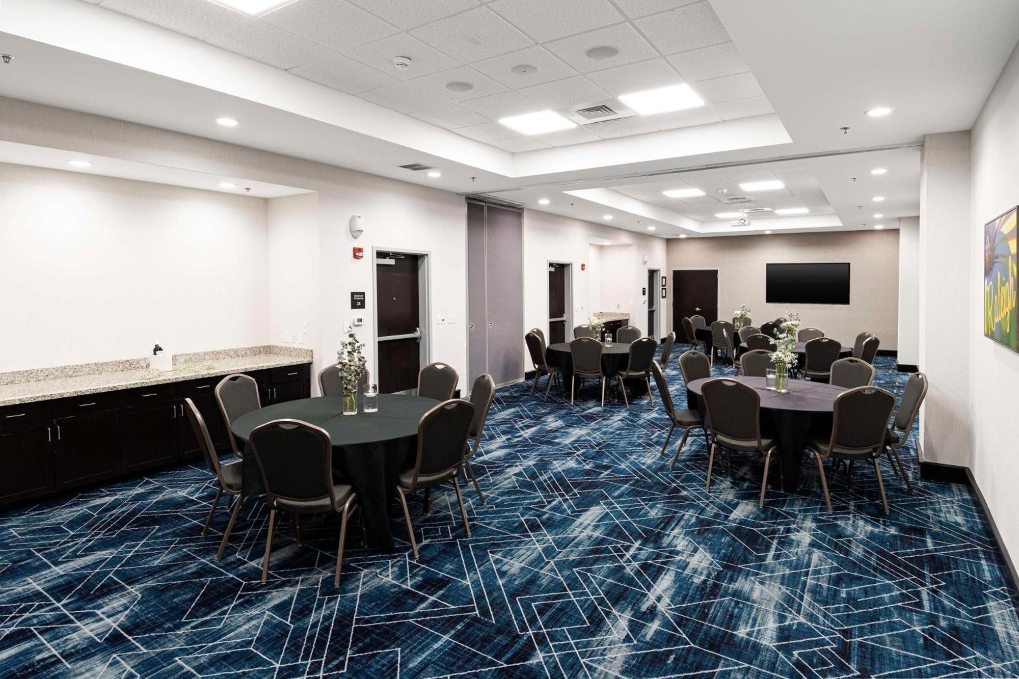 Hampton Inn & Suites - Raleigh Downtown Buitenkant foto