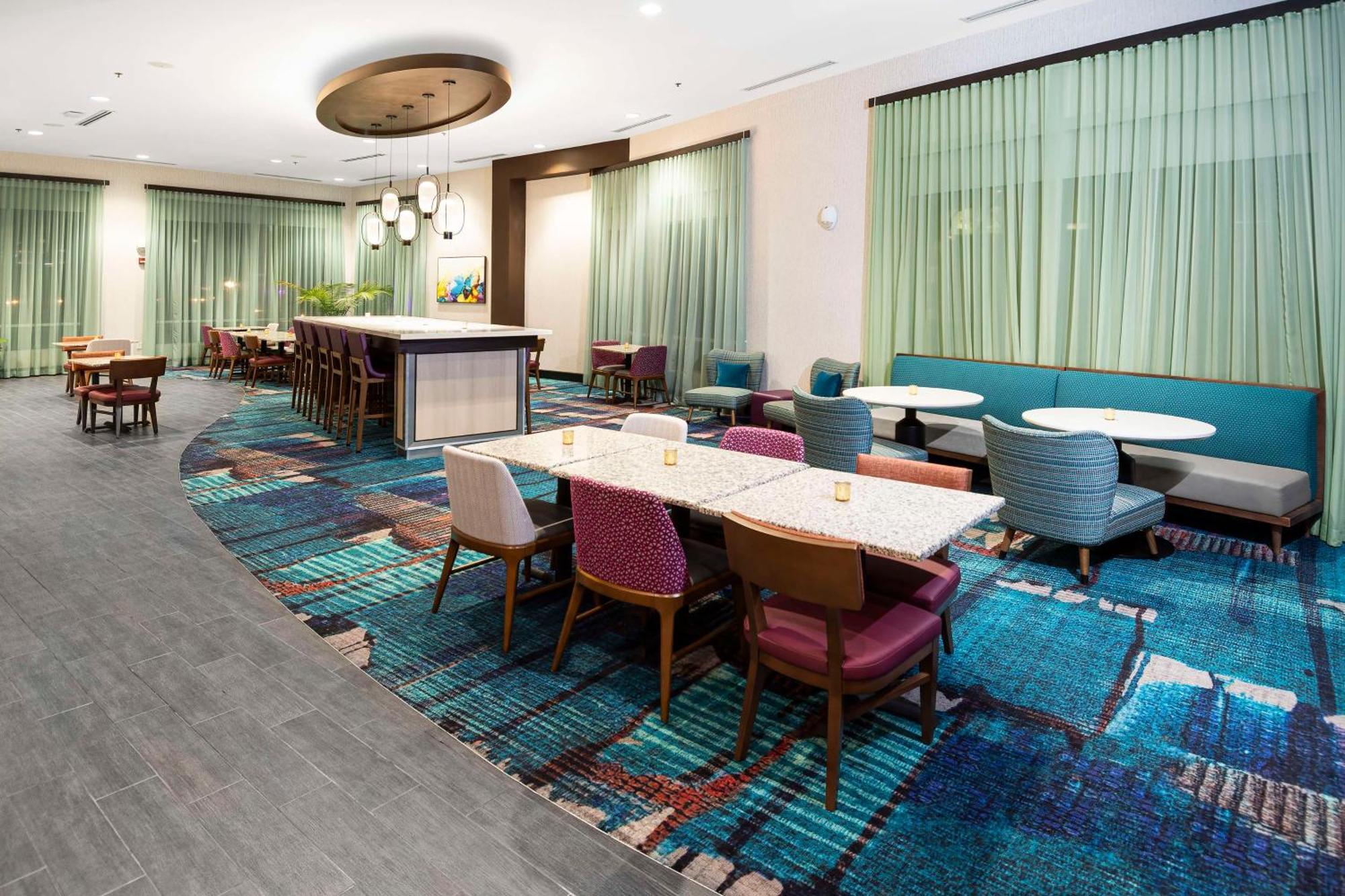 Hampton Inn & Suites - Raleigh Downtown Buitenkant foto